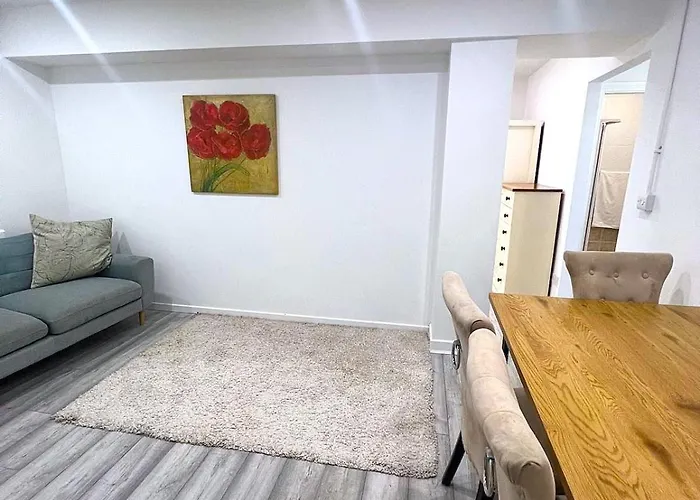 Ideal Carrick-on-Suir